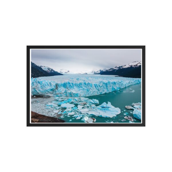 enhanced-matte-paper-framed-poster-in-black-20x30-front-69a21b883c3e8.jpg Póster con marco - Calafate Glaciar ARG
