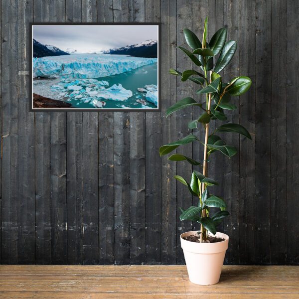 enhanced-matte-paper-framed-poster-in-black-24x36-lifestyle-2-69a21b883a04b.jpg Póster con marco - Calafate Glaciar ARG